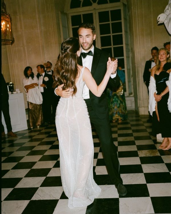 An Intimate Parisian Wedding Amidst an Elegant Château Garden
