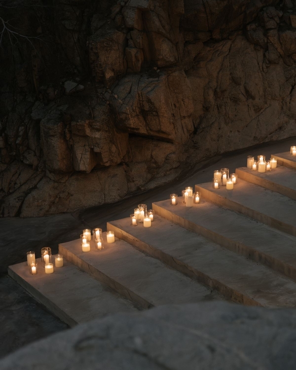 A Sculptural Golden Hour Wedding Along the Cliffs of Cabo