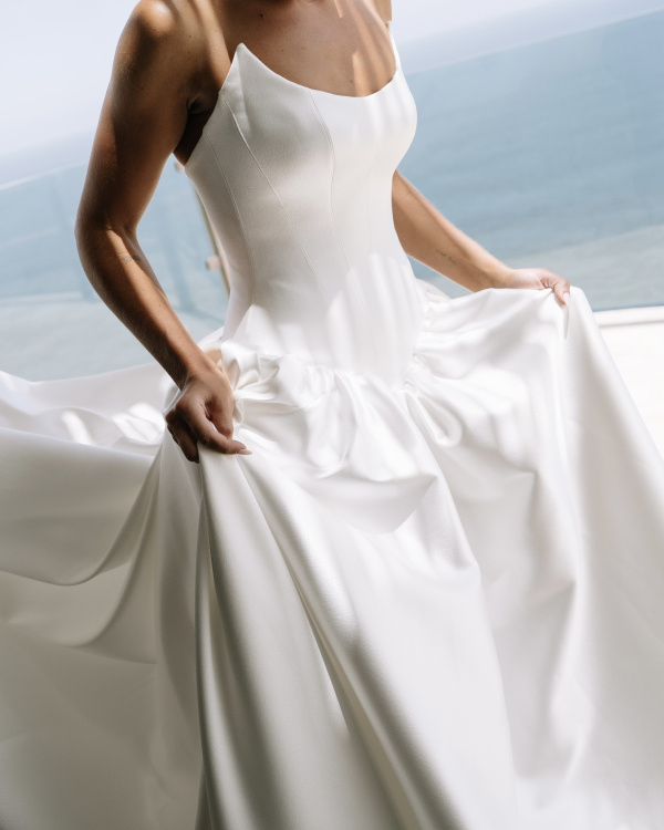 A Sculptural Golden Hour Wedding Along the Cliffs of Cabo