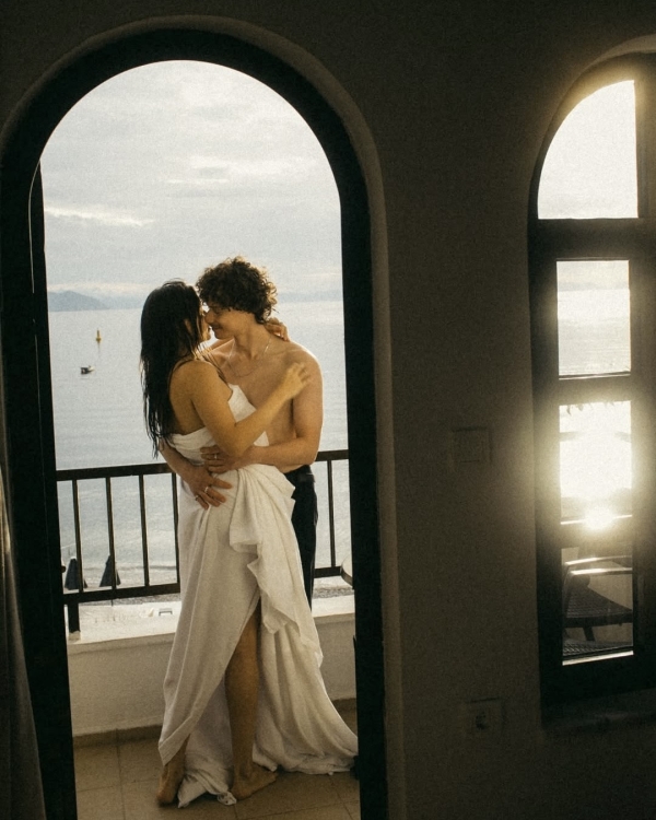 What Are Relationship Offsites? A Complete Guide for Modern Couples