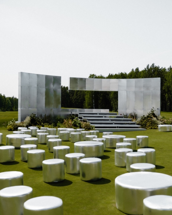 40 Creative Wedding Arch & Backdrop Ideas for an Unforgettable Ceremony