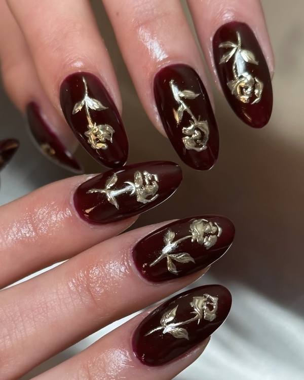 30 Chic Valentine's Day Nail Ideas