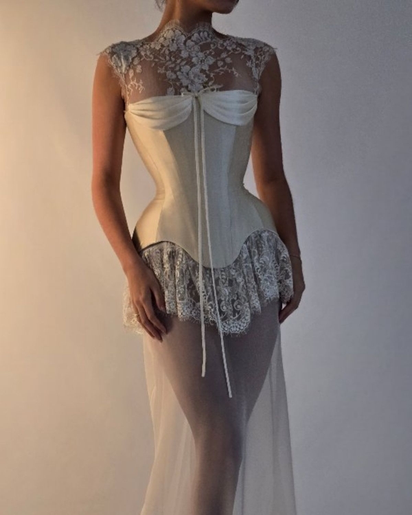 35 Lace Bridal Dresses from the Fall 2026 Collections