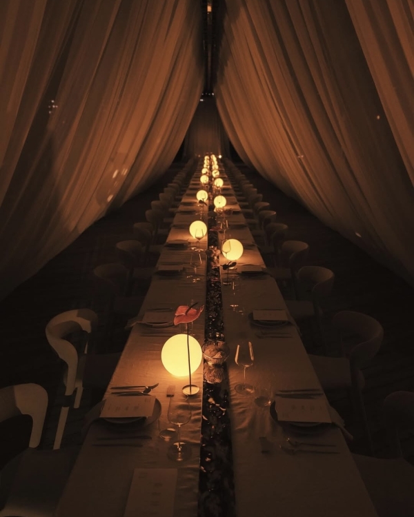 40 Creative Reception Table Layouts for Every Wedding Style