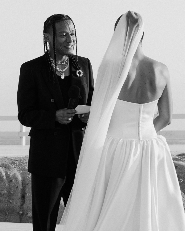 A Sculptural Golden Hour Wedding Along the Cliffs of Cabo