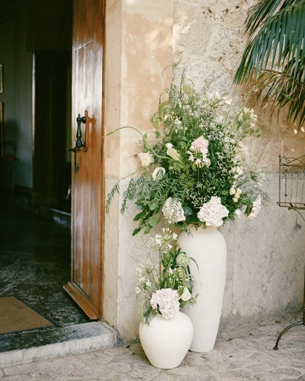 An Effortlessly Chic Black-Tie Wedding Weekend in Mallorca