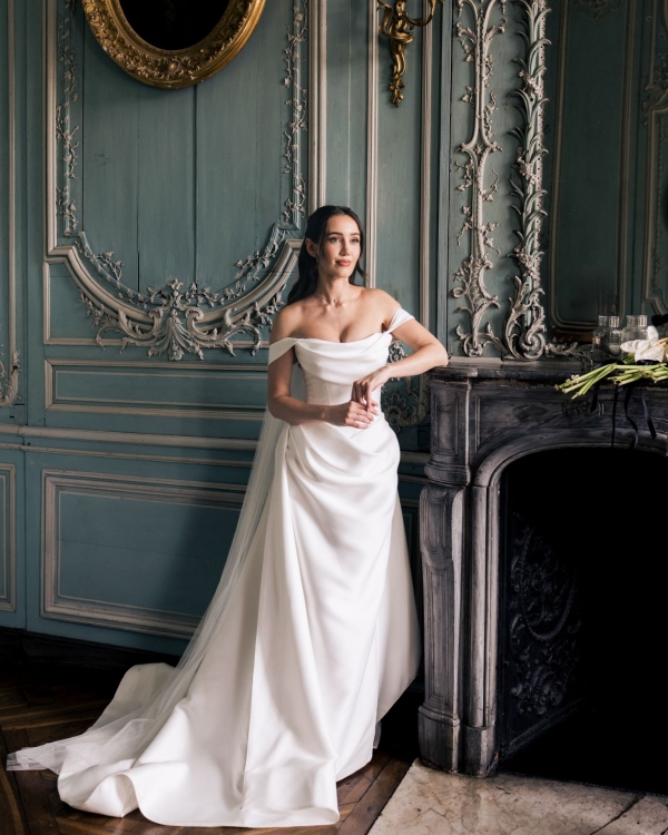An Intimate Parisian Wedding Amidst an Elegant Château Garden