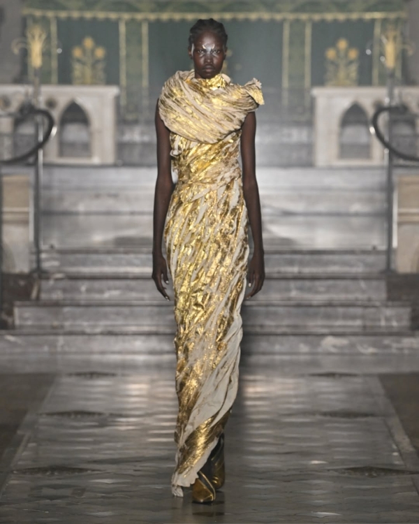 8 Defining Trends from Paris Haute Couture Spring 2026