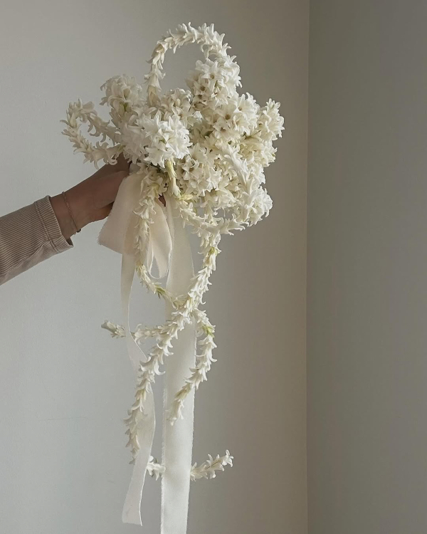 10 Flower Varieties Trending for 2026 Weddings