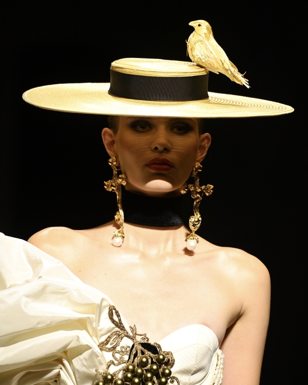 Wedding Looks from Paris Haute Couture F/W 2022