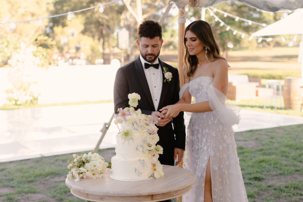 Elegant Wedding of Therese & Daniel on the Plains of Barun | Outdoor Travel-Ispired Wedding Venues of Melbourne