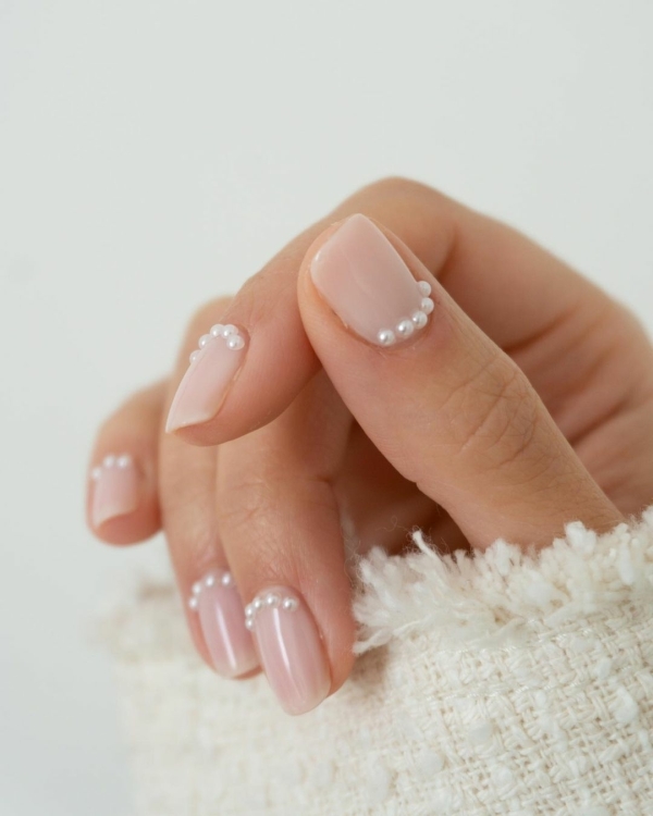 26 French Manicure Ideas | Summer French Tips Designs | White Nails & With Color | Diagonal French