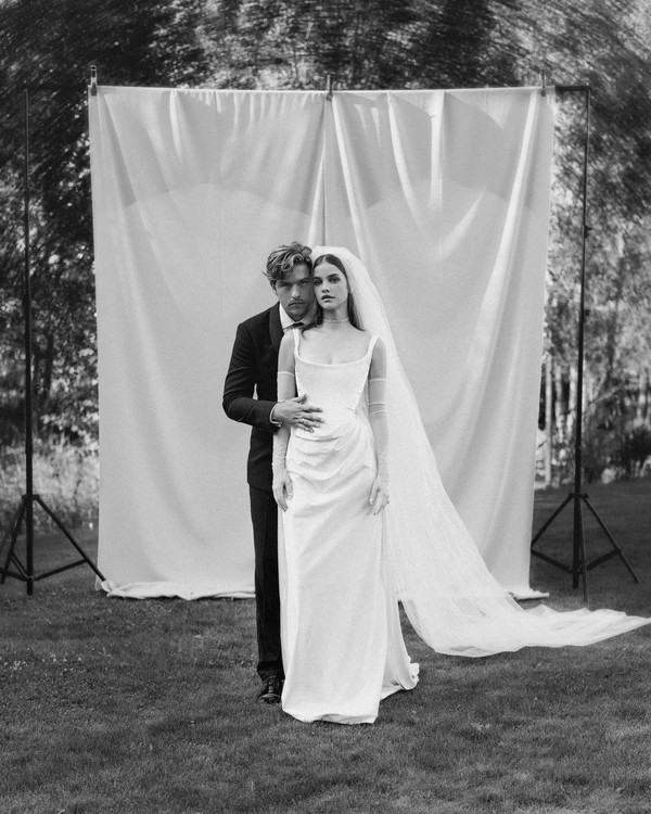 Inside Barbara Palvin and Dylan Sprouse's Wedding — photo 2