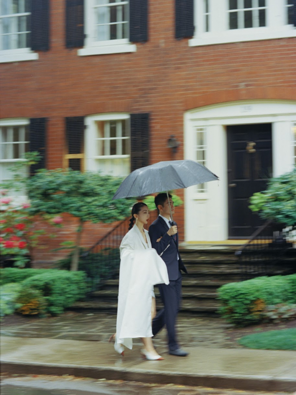 Photographers Lola Rong