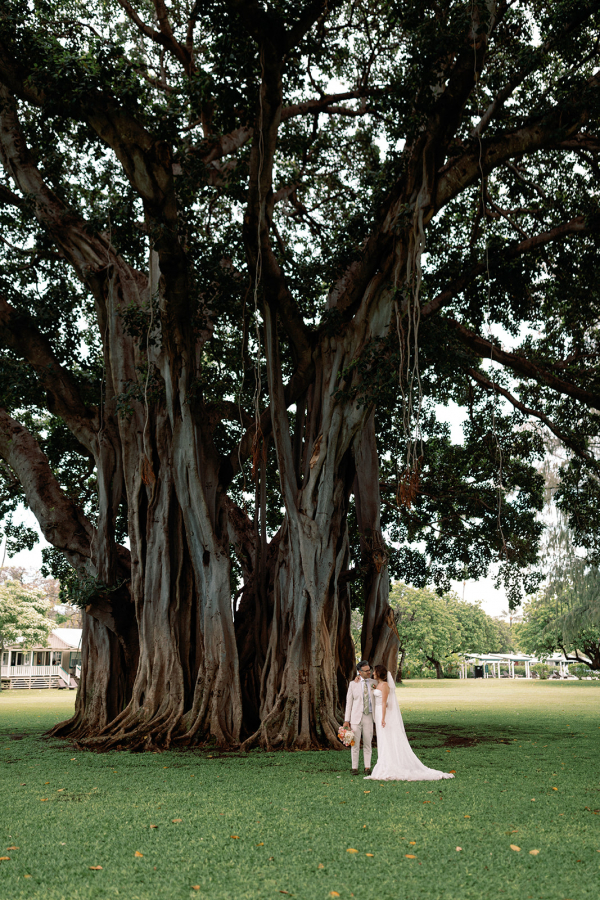 Yael and Wiz's Outdoor Wedding at Waimea Plantation Cottages | Hawaii Wedding Photo| Wedding Venues in Kauai