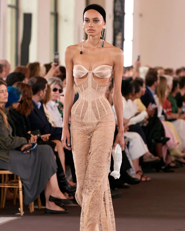 40 Dresses for Brides in Paris Haute Couture Fashon Week 2023 | Wedding Looks, Outfits