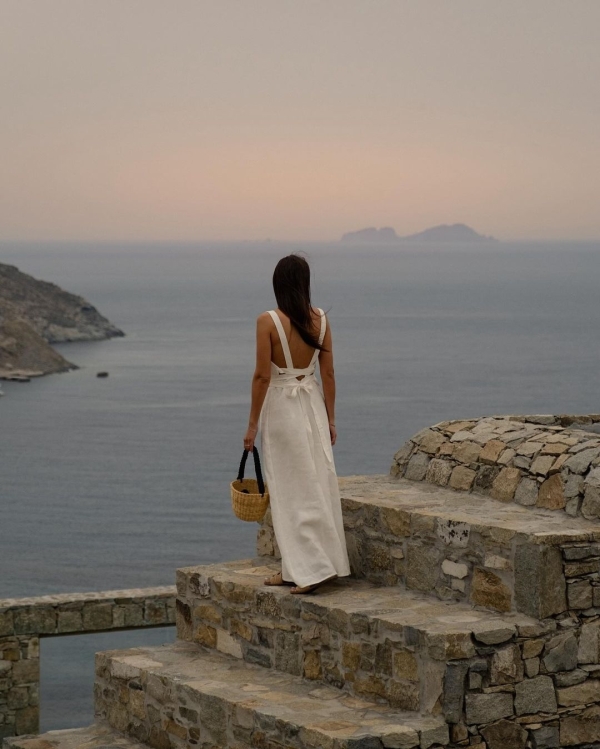 10 Travel Influencers to Follow