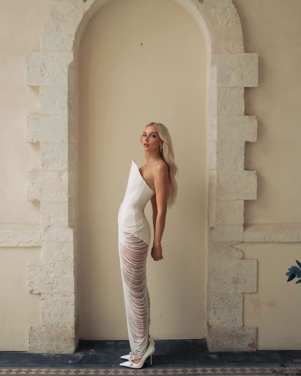 Bridal Trend: Strapless Wedding Dresses