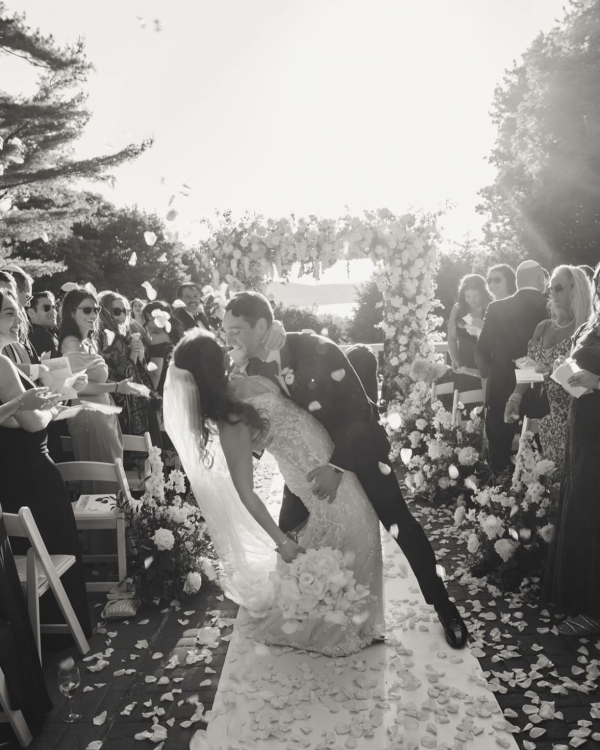 5 Tips for Digital Wedding Invitations | How to Make a Perfect Online Wedding Invitation