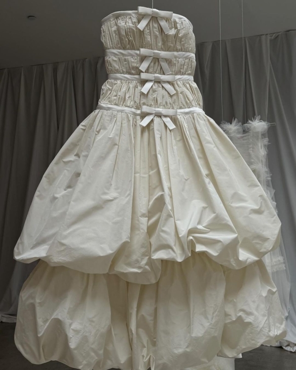 Bridal Trend: Strapless Wedding Dresses