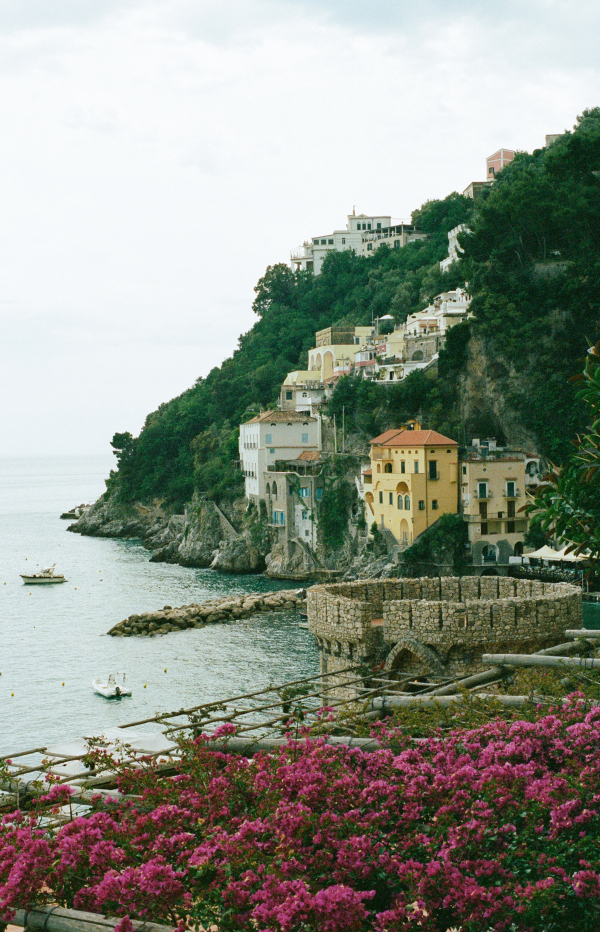 Photographers Myriam Ménard