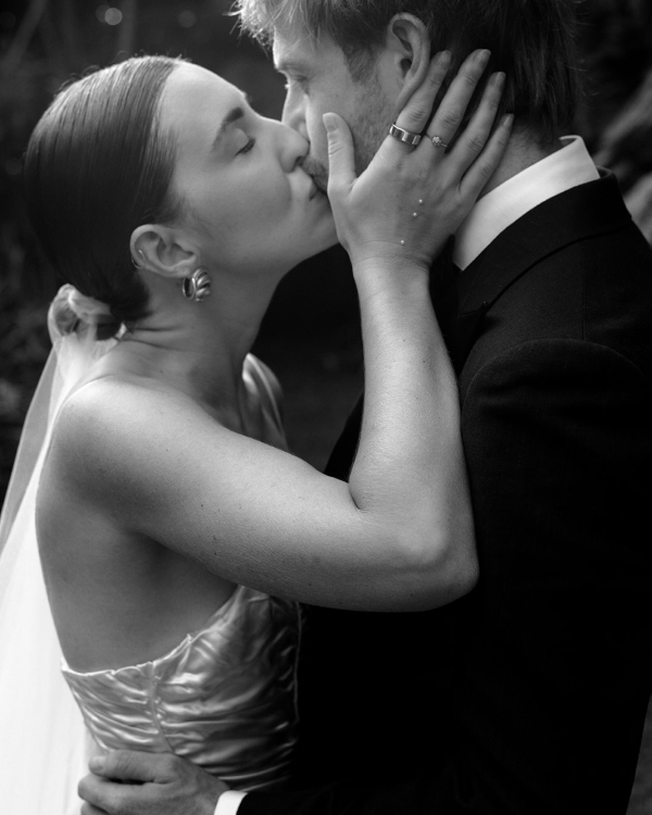 Wedding Story Under the Palm Trees in Australia | Real Wedding: Grace & Josh