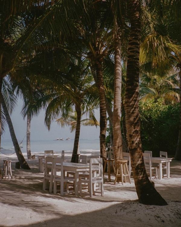 10 Travel Influencers to Follow