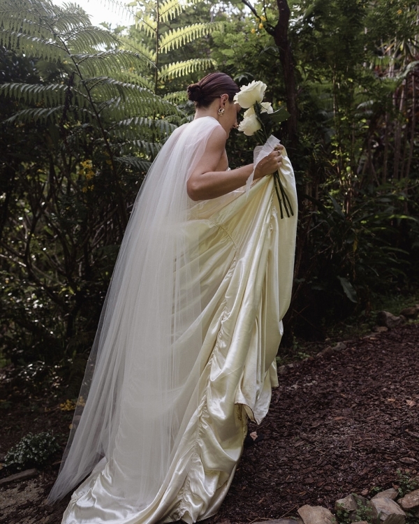 Wedding Story Under the Palm Trees in Australia | Real Wedding: Grace & Josh