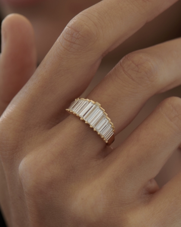 Unique Baguette Diamond Wedding Rings Designs | Baguette Diamond Engagement Rings Inspiration