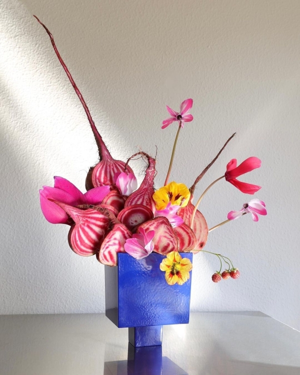 Trend: Artistic Arrangements