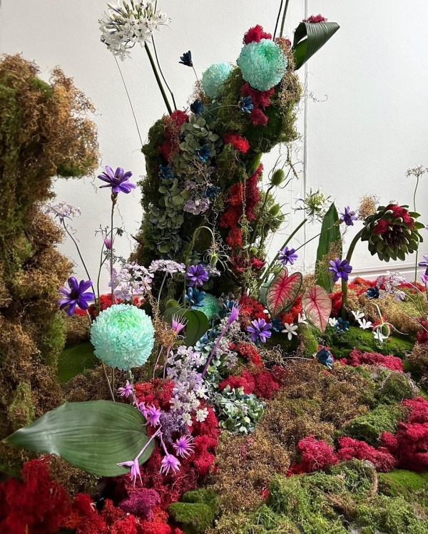 Trend: Artistic Arrangements