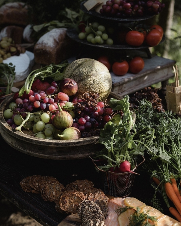 Wedding Story Under the Palm Trees in Australia | Real Wedding: Grace & Josh