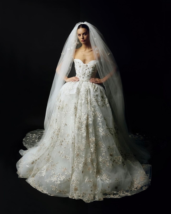 Bridal Trend: Strapless Wedding Dresses