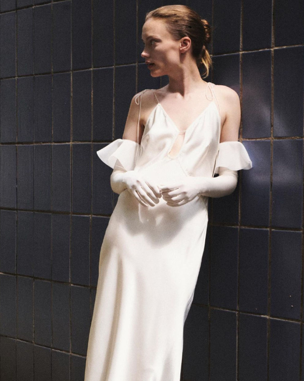 30 Trendy Bridal Dresses Under $2,000