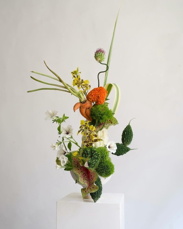 Trend: Artistic Arrangements