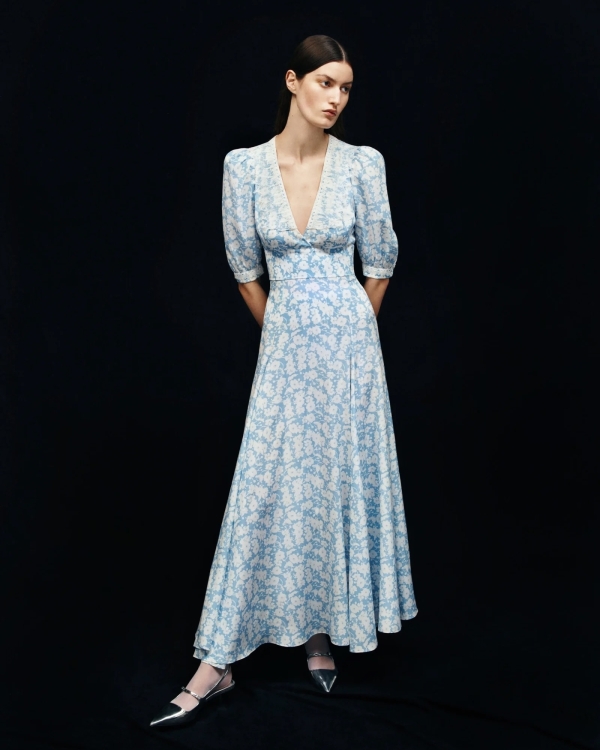 Beautiful Guest Dress for a Garden Party Wedding