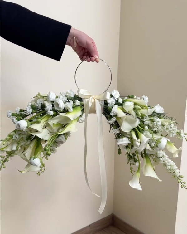 9 Stylish Bouquet Trends We're Loving for Brides Right Now