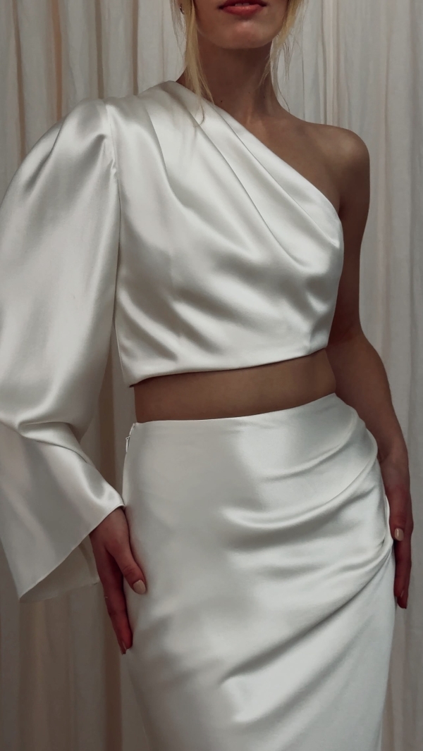 Content Creators Content for Brides