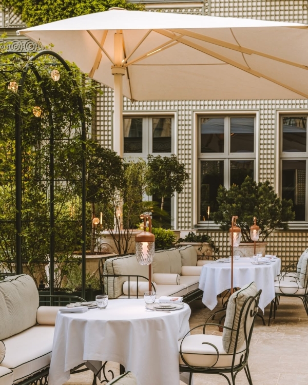 10 Romantic Restaurants for Date Night in Paris