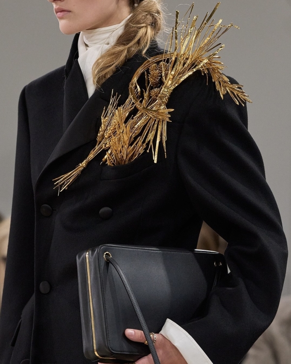 30 Cool Boutonnière Ideas for Grooms That Are Anything But Boring