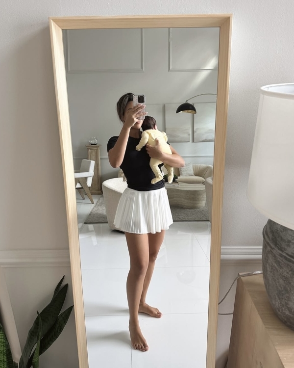 10 Fitness Influencers to Follow for Pre-Wedding At-Home Workouts