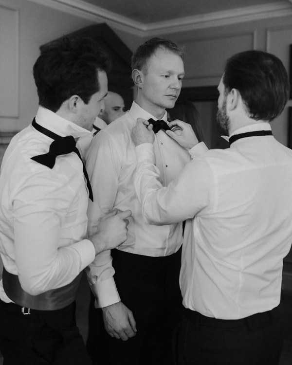 45 Must-Have Getting Ready Wedding Photos That Capture the Magic