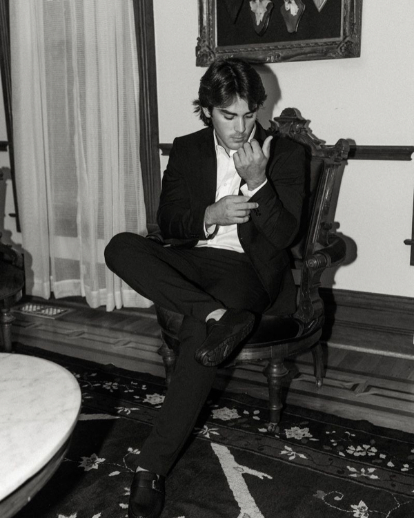 50 Must-Save Wedding Portrait Ideas for the Modern Groom