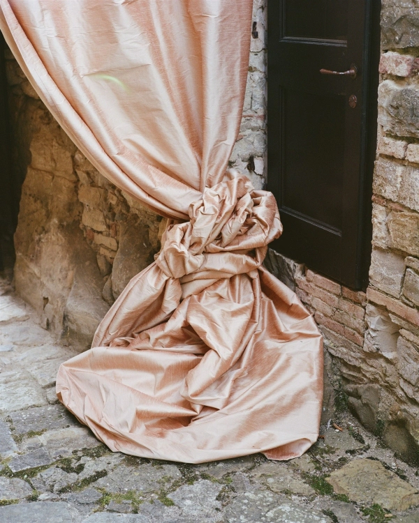 A Danielle Frankel Bride’s Tuscan Wedding in a Medieval Castle — photo 1