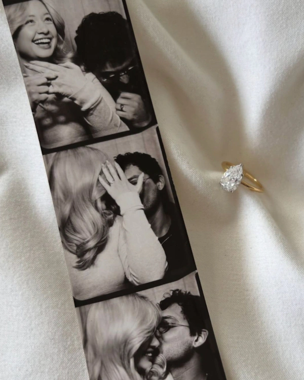 8 Fun, Stylish & Creative Engagement Announcement Ideas — photo 1