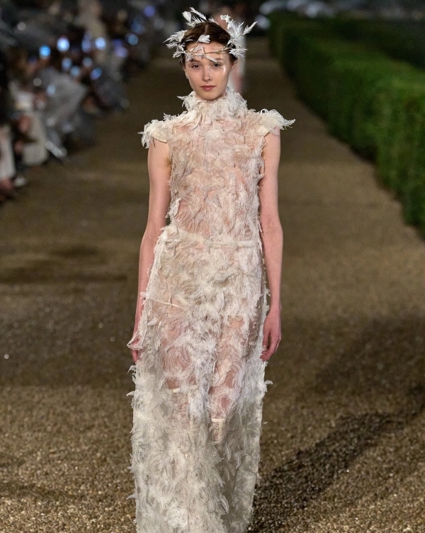 12 Chic Trends from Paris Couture Fall 2025 to Inspire Your Bridal Style