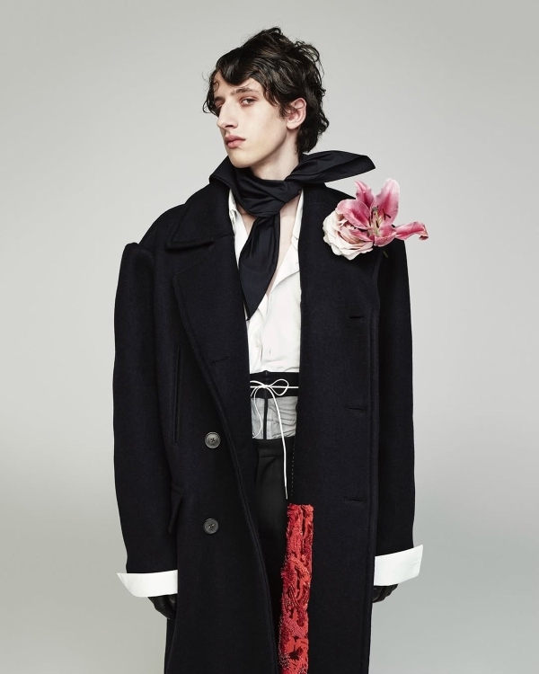 30 Cool Boutonnière Ideas for Grooms That Are Anything But Boring