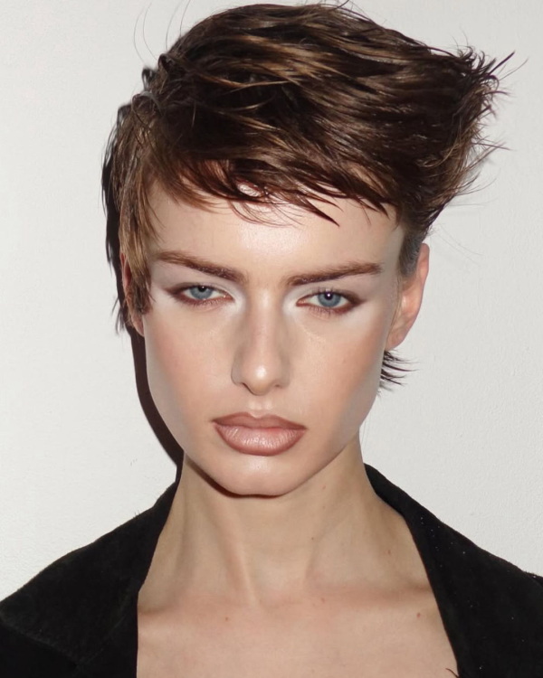 17 Best Makeup Artists in the UK | Famous, Professional MUA | Bridal Makeup in England | Wedding Beauty Artists