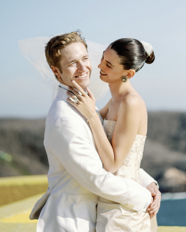 This Annie’s Ibiza Bride Said "I Do" in Careyes, Where Bold Architecture Meets Cinematic Ocean Vistas