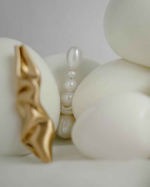 The Chicest Earrings to Match Every Wedding Dress Neckline & Hairstyle